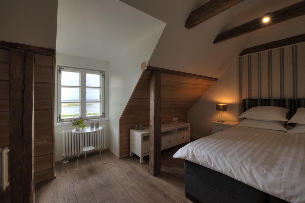 Ungru Guesthouse Suuresadama Zimmer foto